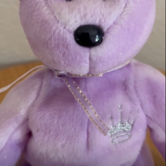 Hallmark Exclusive! Gold Crown TY Bears Yours Truly 2002 - Picture 4 of 17